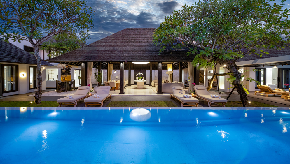 Elite Havens - Des Indes II - Seminyak Bali Indonesia - Open-sided living and dining pavilion by the pool